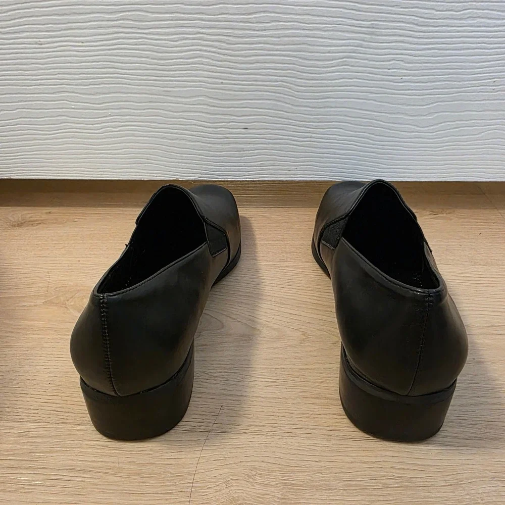 Trotters Black Leather Square Toe Slip On Loafer Block Heel Size 10.5M Shoes - Picture 4 of 8
